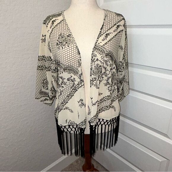 En Creme Open Front Fringe Kimono Top - Picture 1 of 9
